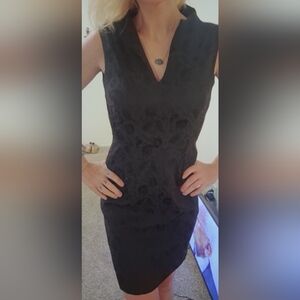 Elegant Black Sleeveless Dress